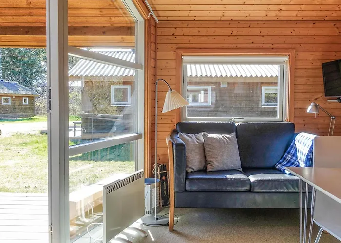 Feriehus In With Wifi Neksø